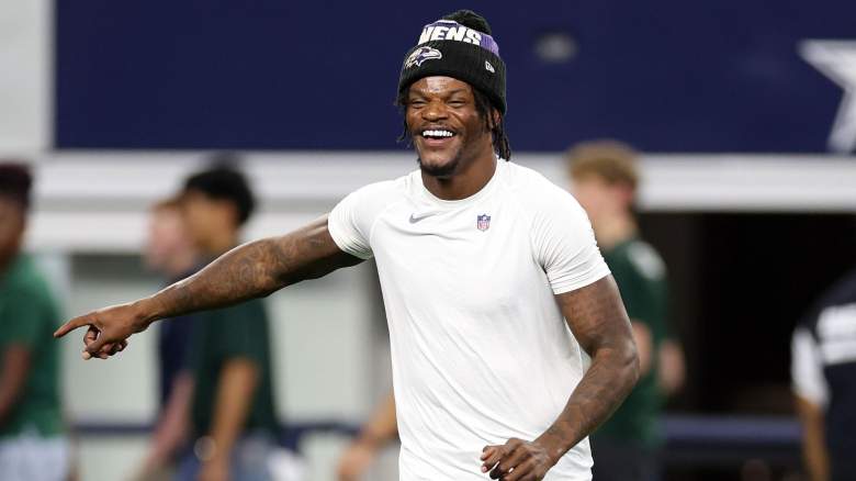 Lamar Jackson #8 of the Baltimore Ravens participates in warmups prior to the NFL Preseason 2025 game against the Dallas Cowboys at AT&T Stadium on August 16, 2025 in Arlington, Texas