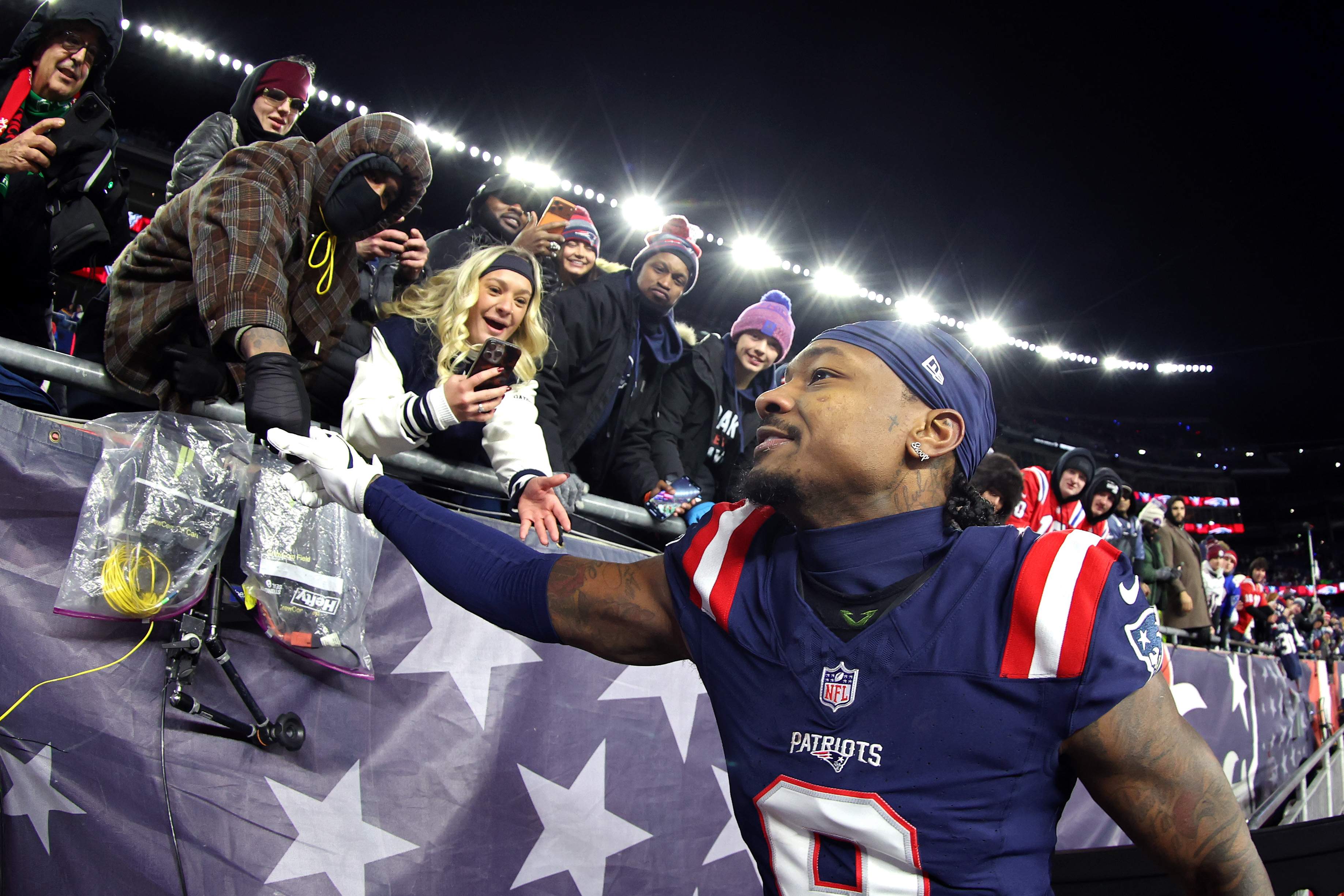 AFC Wild Card Playoffs: Los Angeles Chargers v New England Patriots - NFL 2025