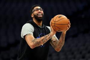 Dallas Mavericks v Sacramento Kings