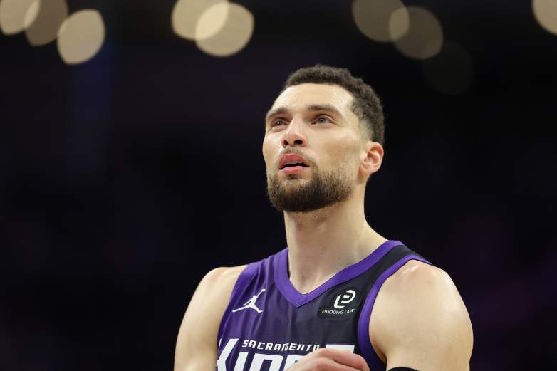 Dallas Mavericks v Sacramento Kings