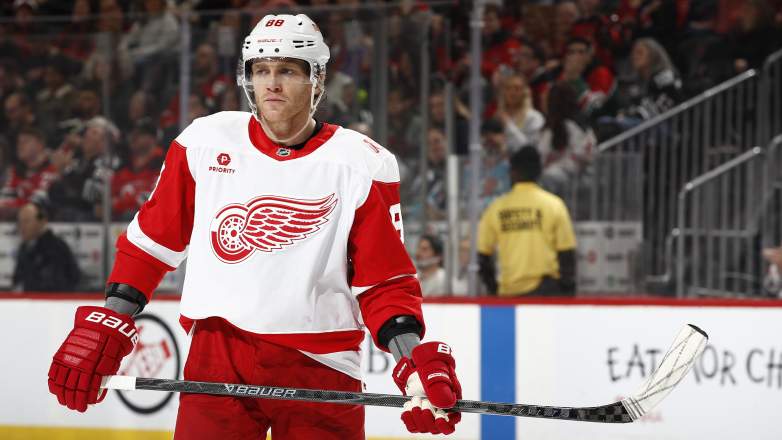 Detroit Red Wings v New Jersey Devils