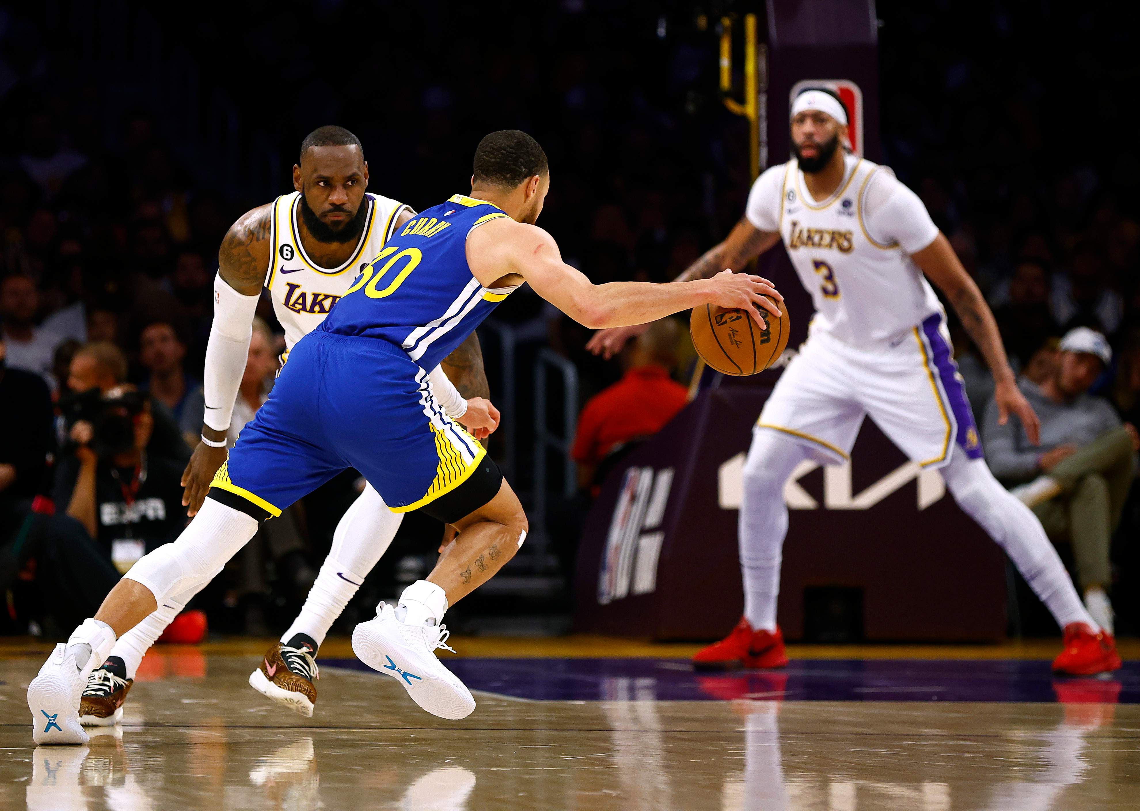 Golden State Warriors v Los Angeles Lakers - Game Three