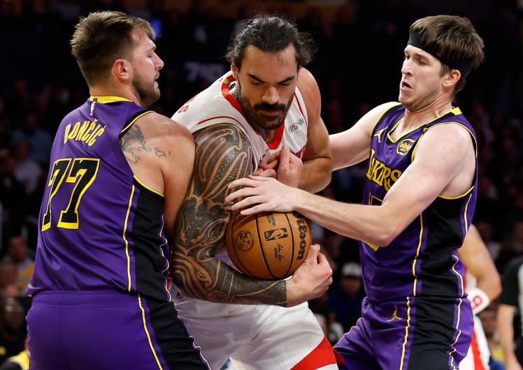 Houston Rockets v Los Angeles Lakers