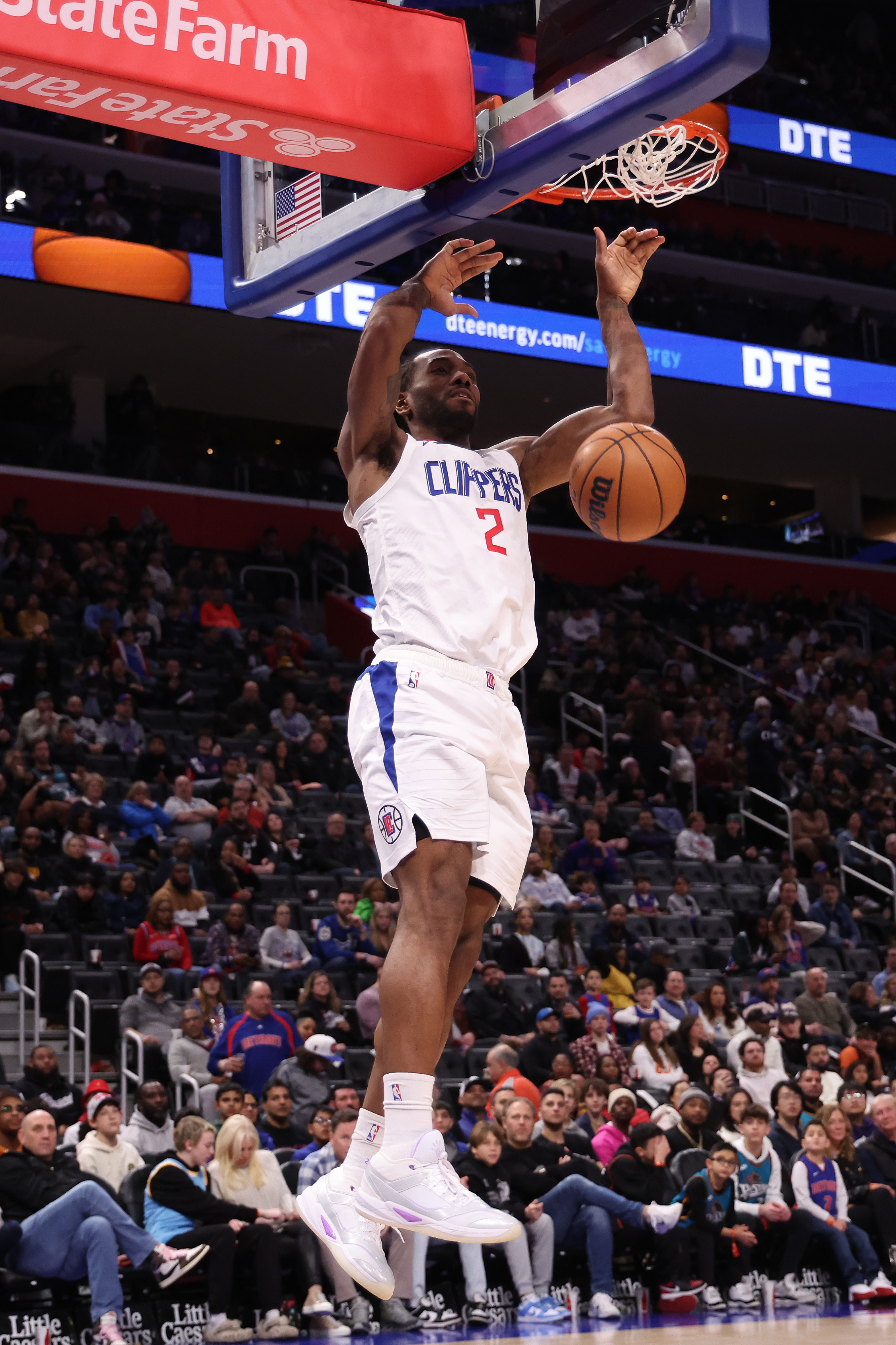 Los Angeles Clippers v Detroit Pistons