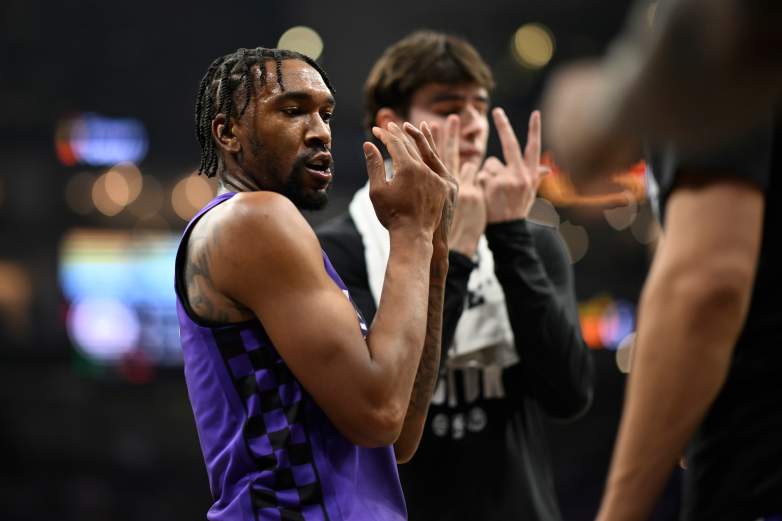 Los Angeles Clippers v Sacramento Kings