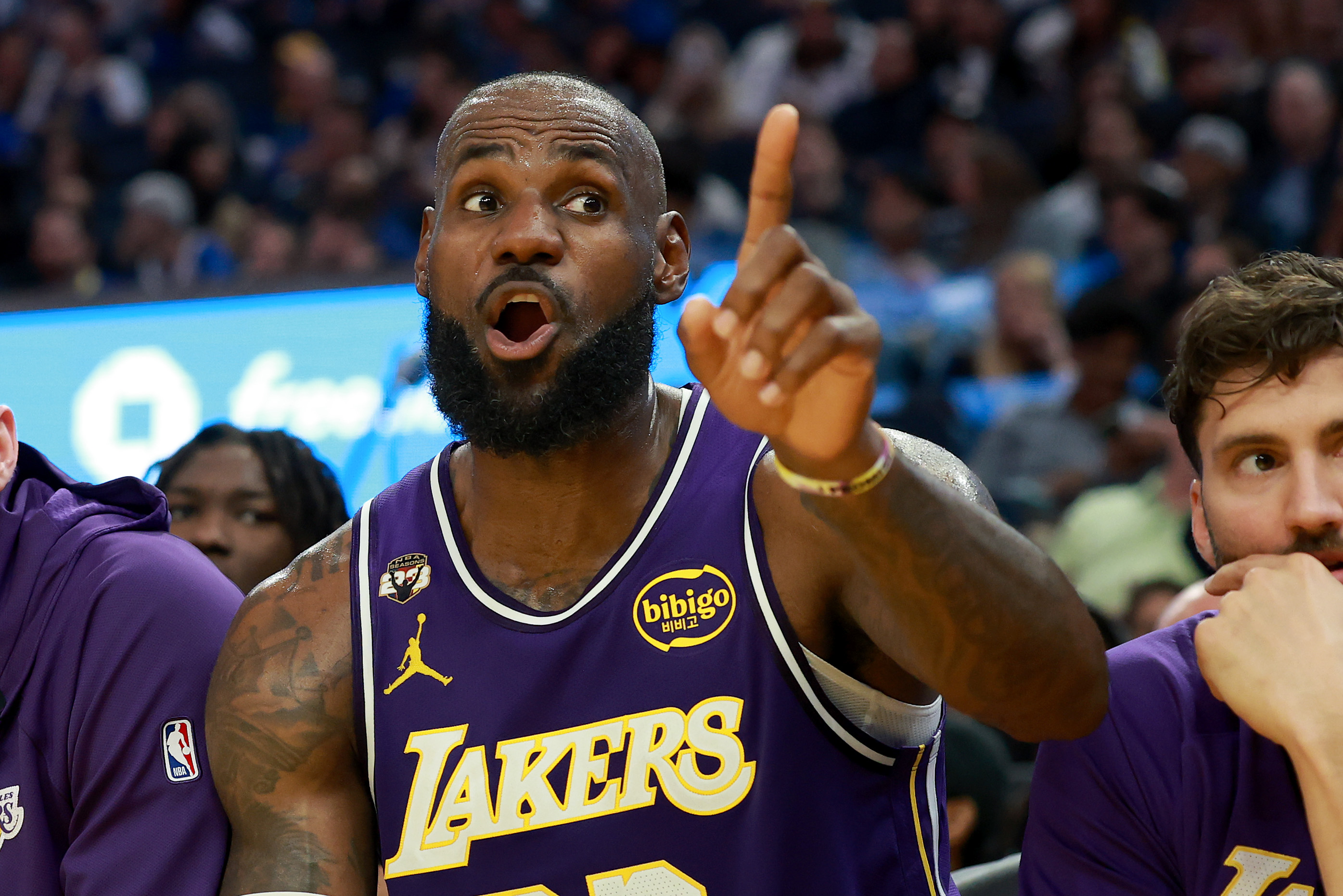 Los Angeles Lakers v Golden State Warriors