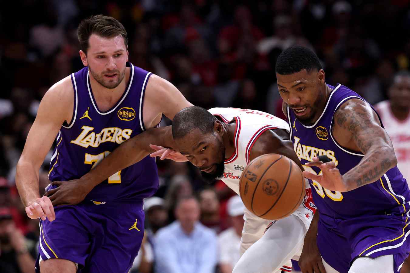 Houston Rockets' Offer for Lakers Key Starter Revealed - HEAVY