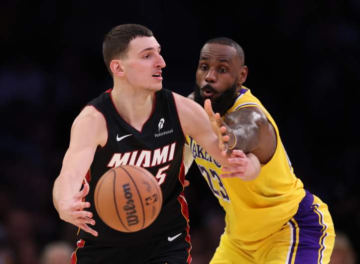 Miami Heat v Los Angeles Lakers