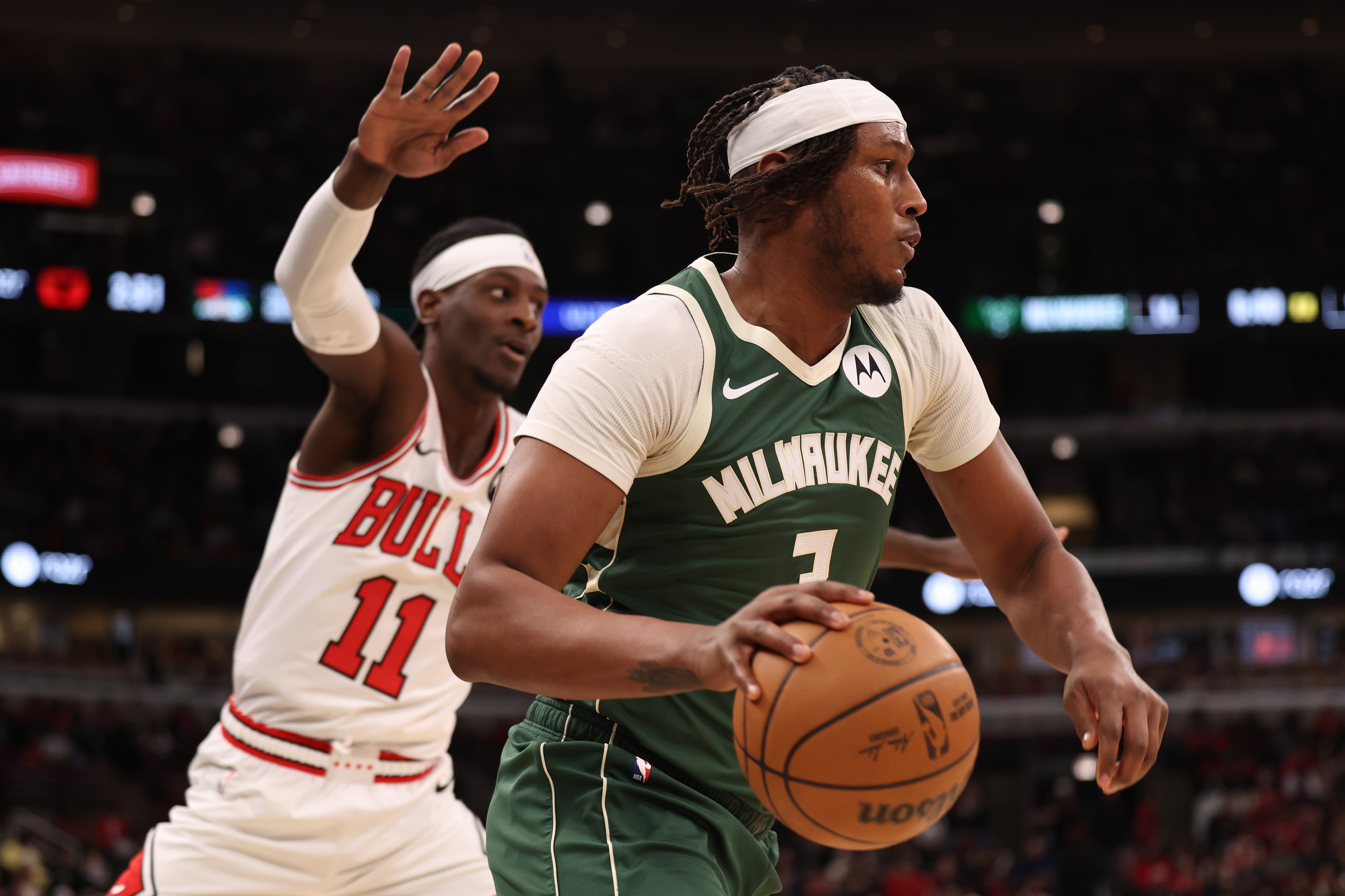Milwaukee Bucks v Chicago Bulls