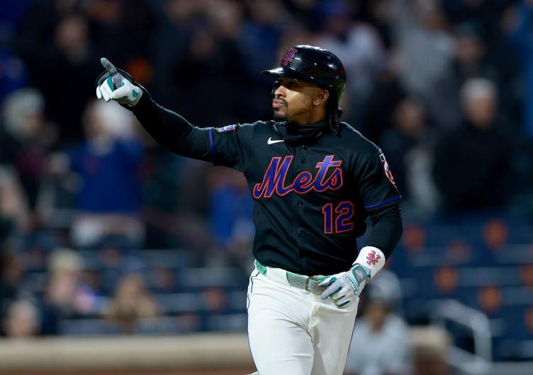 New York Mets shortstop Francisco Lindor makes appearance at New York Knicks game before scheduled MRI for calf during St. Louis Cardinals series.