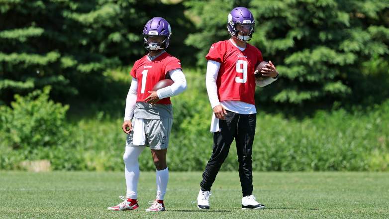 Minnesota Vikings quarterbacks Kyler Murray and J.J. McCarthy