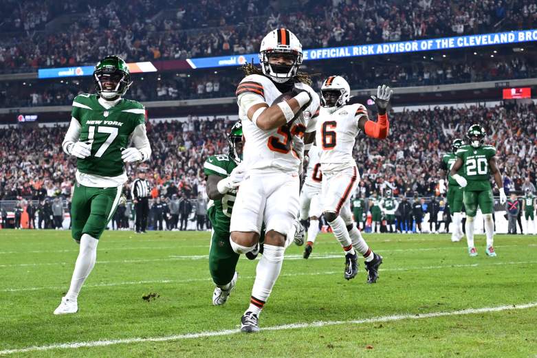 New York Jets v Cleveland Browns