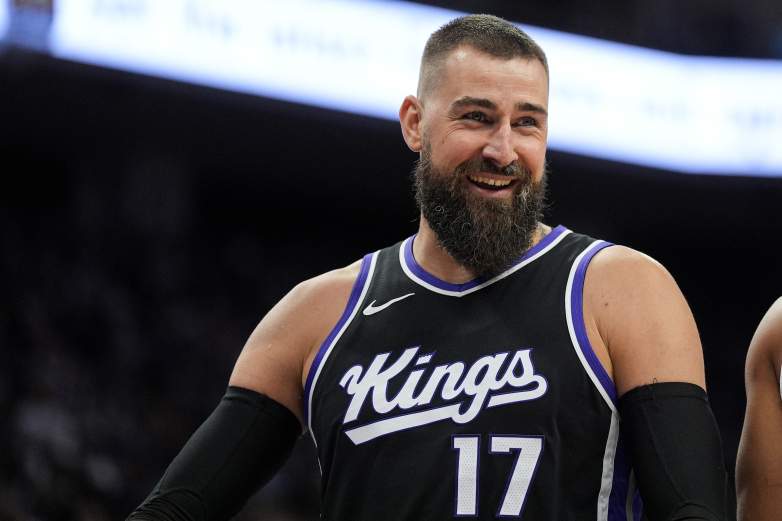 Phoenix Suns v Sacramento Kings