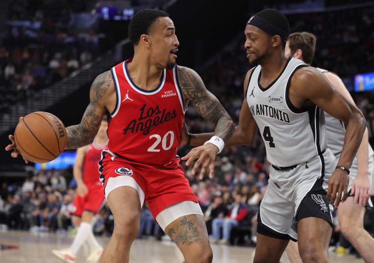 San Antonio Spurs v Los Angeles Clippers