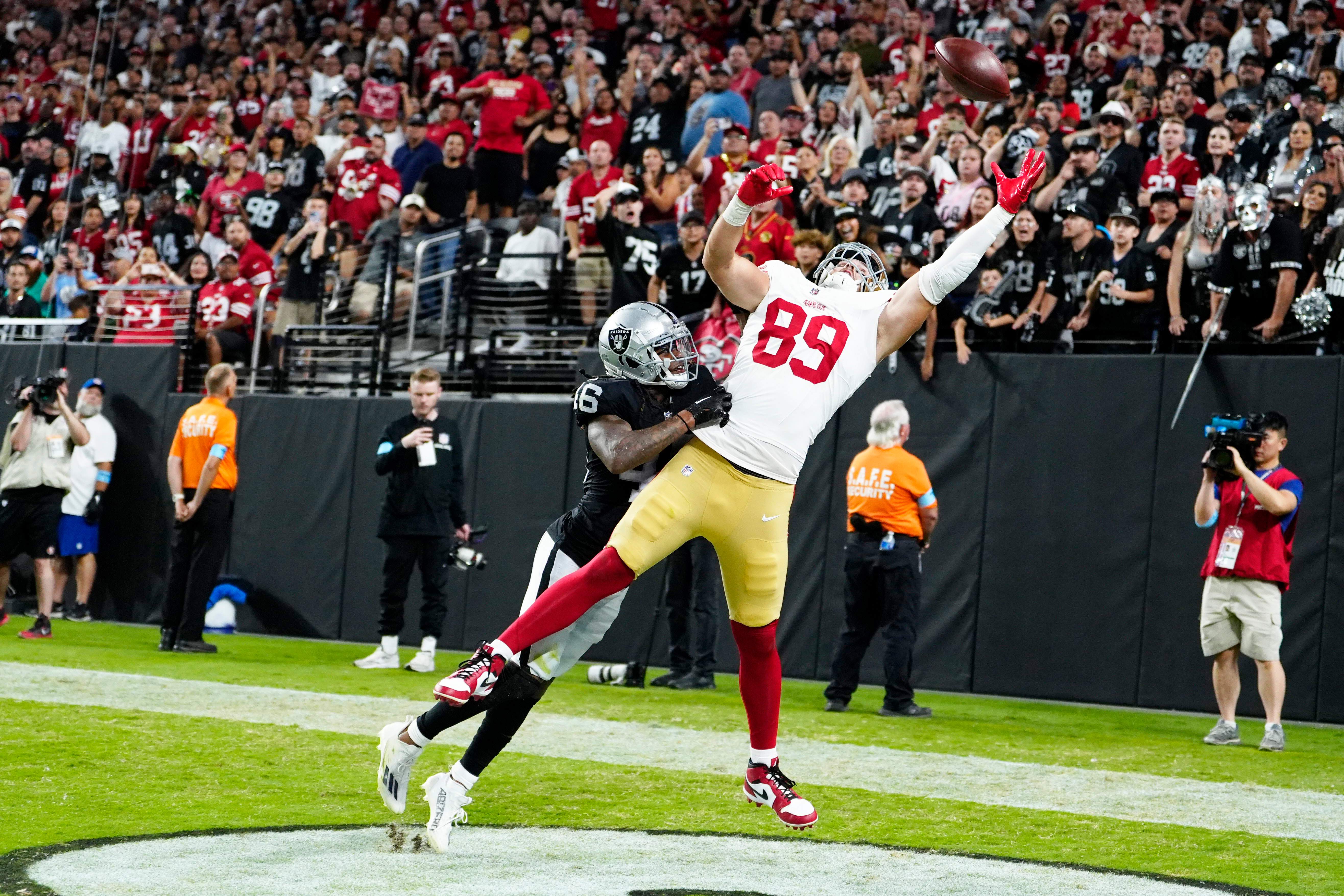 Ex-San Francisco 49ers TE Signs With Kansas City Chiefs as Travis Kelce Insurance
