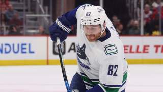 Canucks Interested in Reunion With 6-Foot-1 Veteran Defenseman