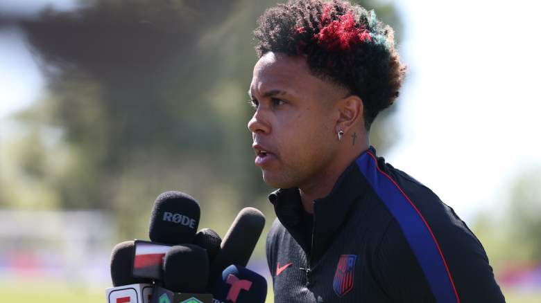 Weston McKennie #8 of the United States of America speaks.
