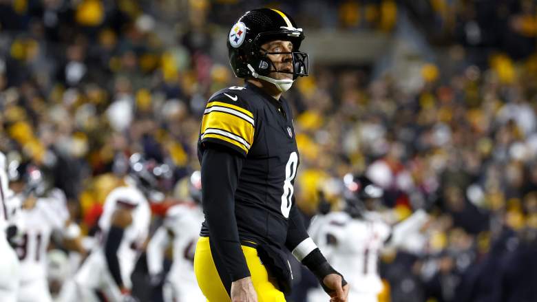 Pittsburgh Steelers quarterback Aaron Rodgers