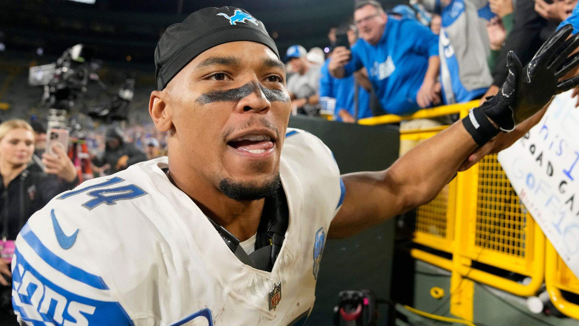 Amon-Ra St. Brown reveals Lions’ new motto after a tough 2025 season.