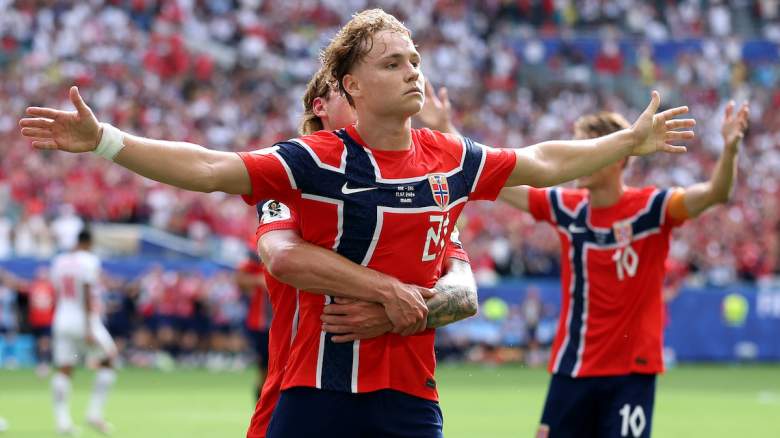 Andreas Schjelderup #21 of Norway celebrates scoring his team's first goal.