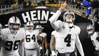Derek Carr Puts Rare Roster Projections on Raiders Rookie Fernando Mendoza