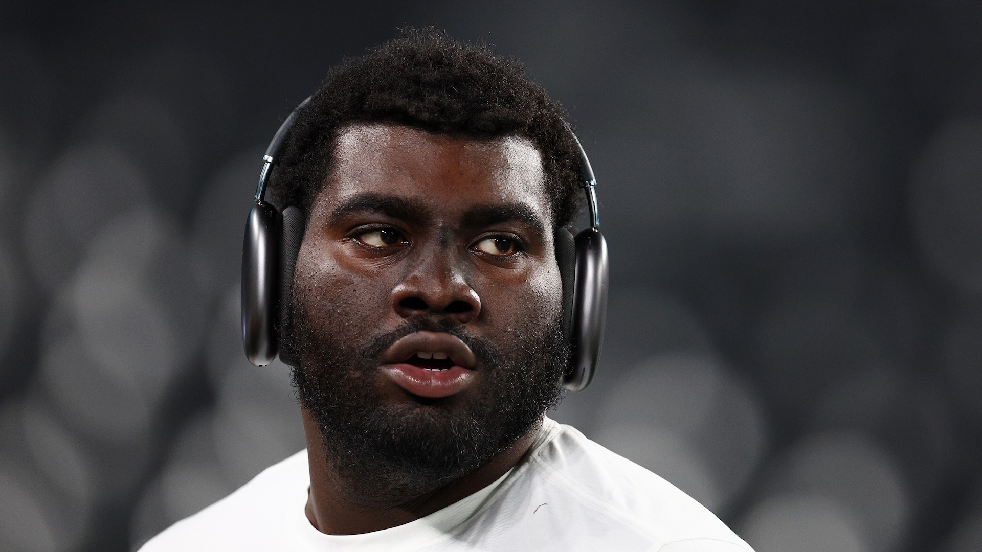 Steelers Named Potential Suitor for 363-Pound Ex-Top 10 Lineman