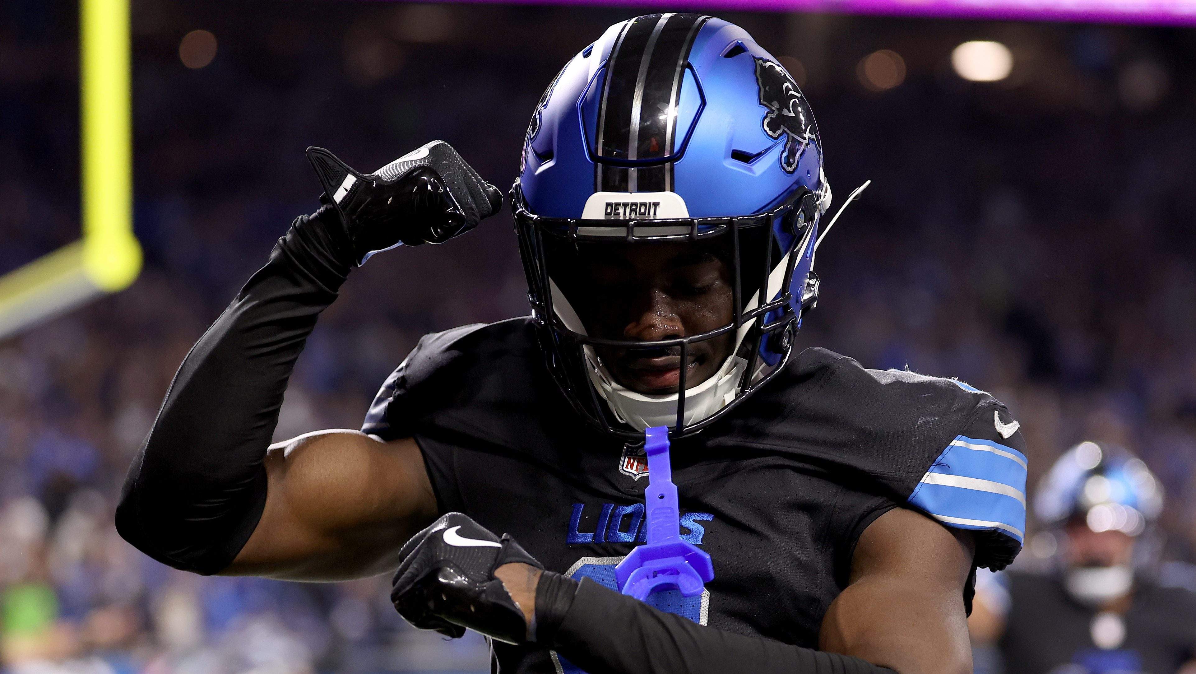 Texans eye deal for former Lions 1st-round pick with team ties—what it means for both sides.