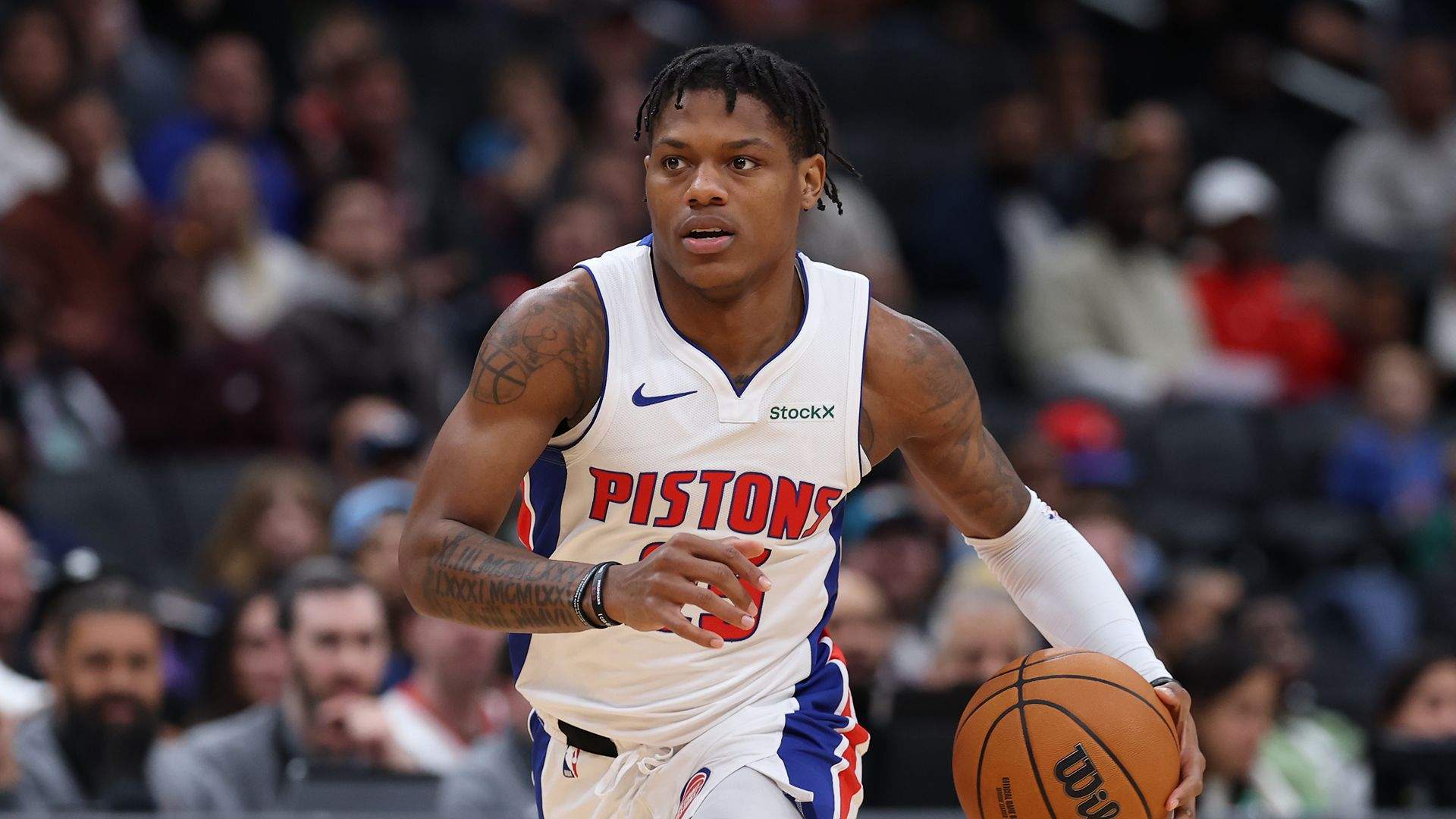 Mavericks Add Young Guard From Detroit Pistons in 6-Team Trade