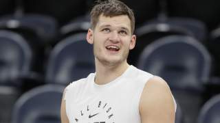 NBA Free Agency: Who’s Available, Who’s Signed & Lakers Big Gamble