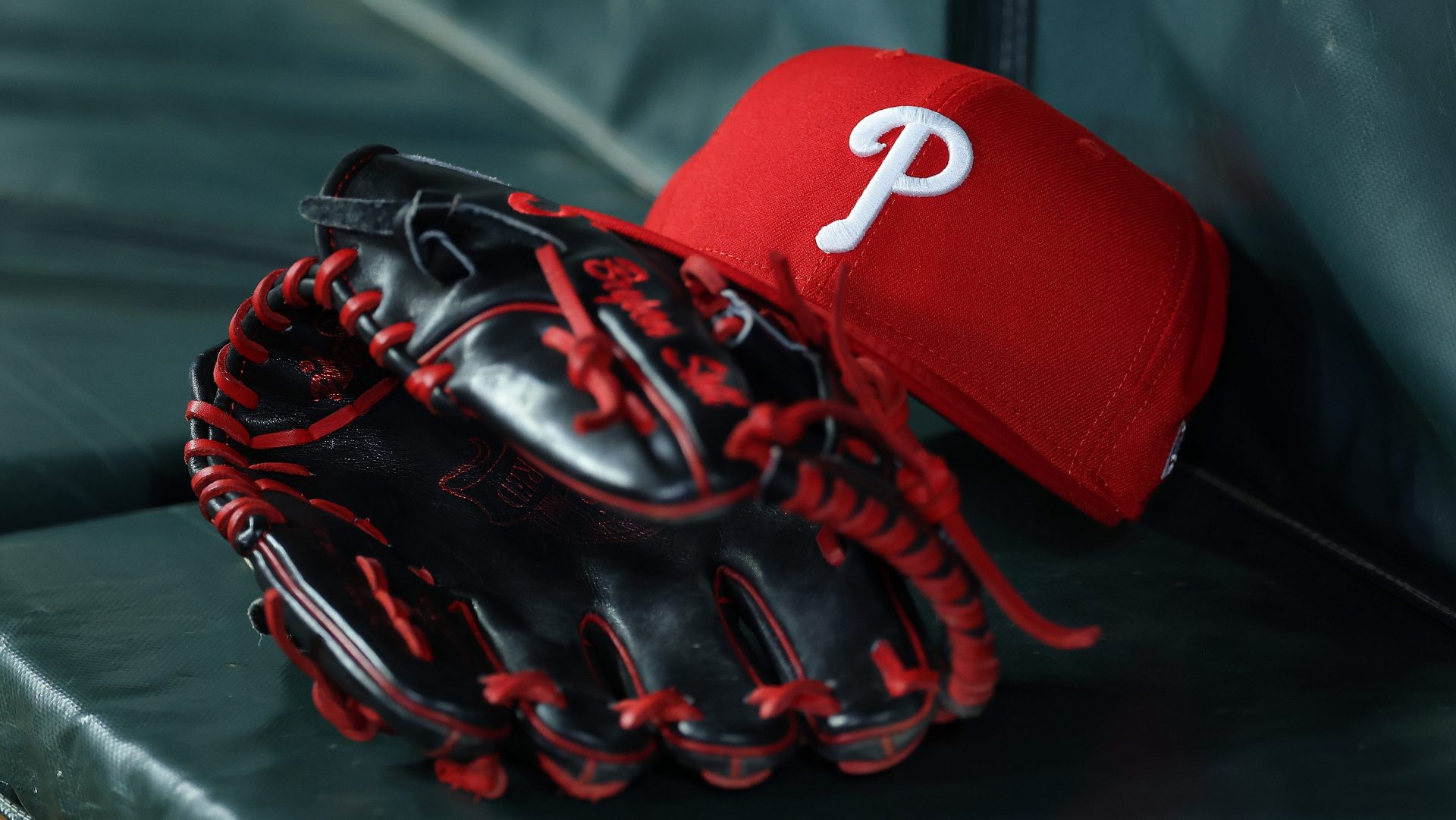 Ex-Phillies Pitcher Signs With AL Club After Surprise Release