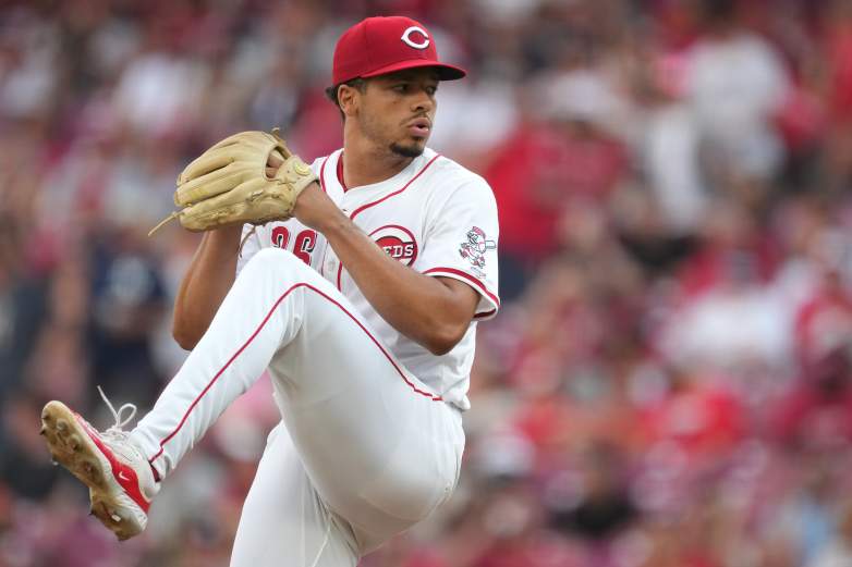Chase Burns pitching in his MLB Debut