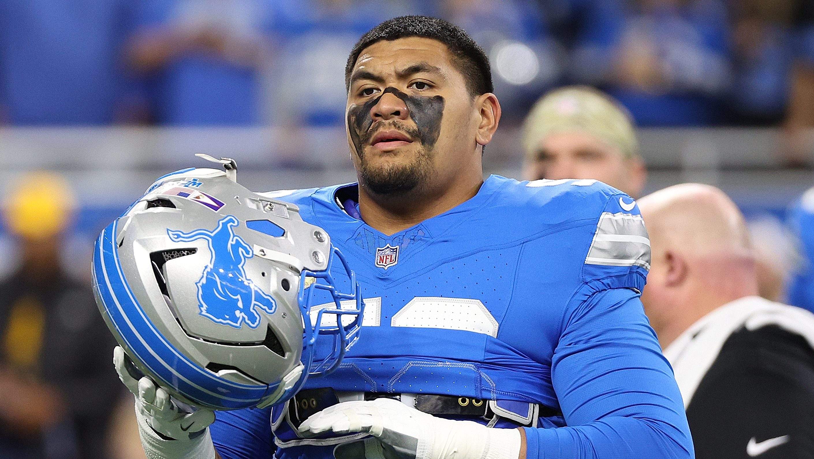 Lions fans rescue stray from ESPN NFL Insider over recent ranking—informative update.