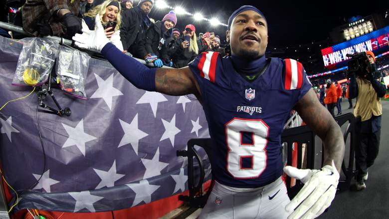 Stefon Diggs, Commanders free agency