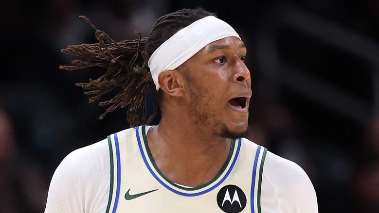 Myles Turner #3 of the Milwaukee Bucks has been discussed on the NBA trade rumor market.