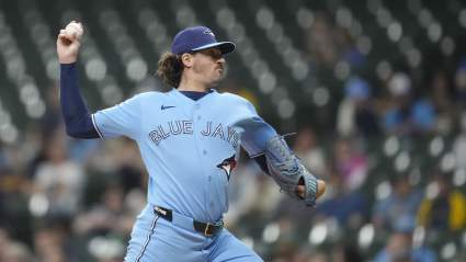 Chances of Blue Jays Trading Star Pitcher Officially Revealed
