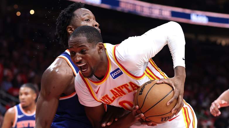 Atlanta Hawks forward Jonathan Kuminga drives to the basket during an NBA game as the Lakers continue pursuing him via a potential sign-and-trade.