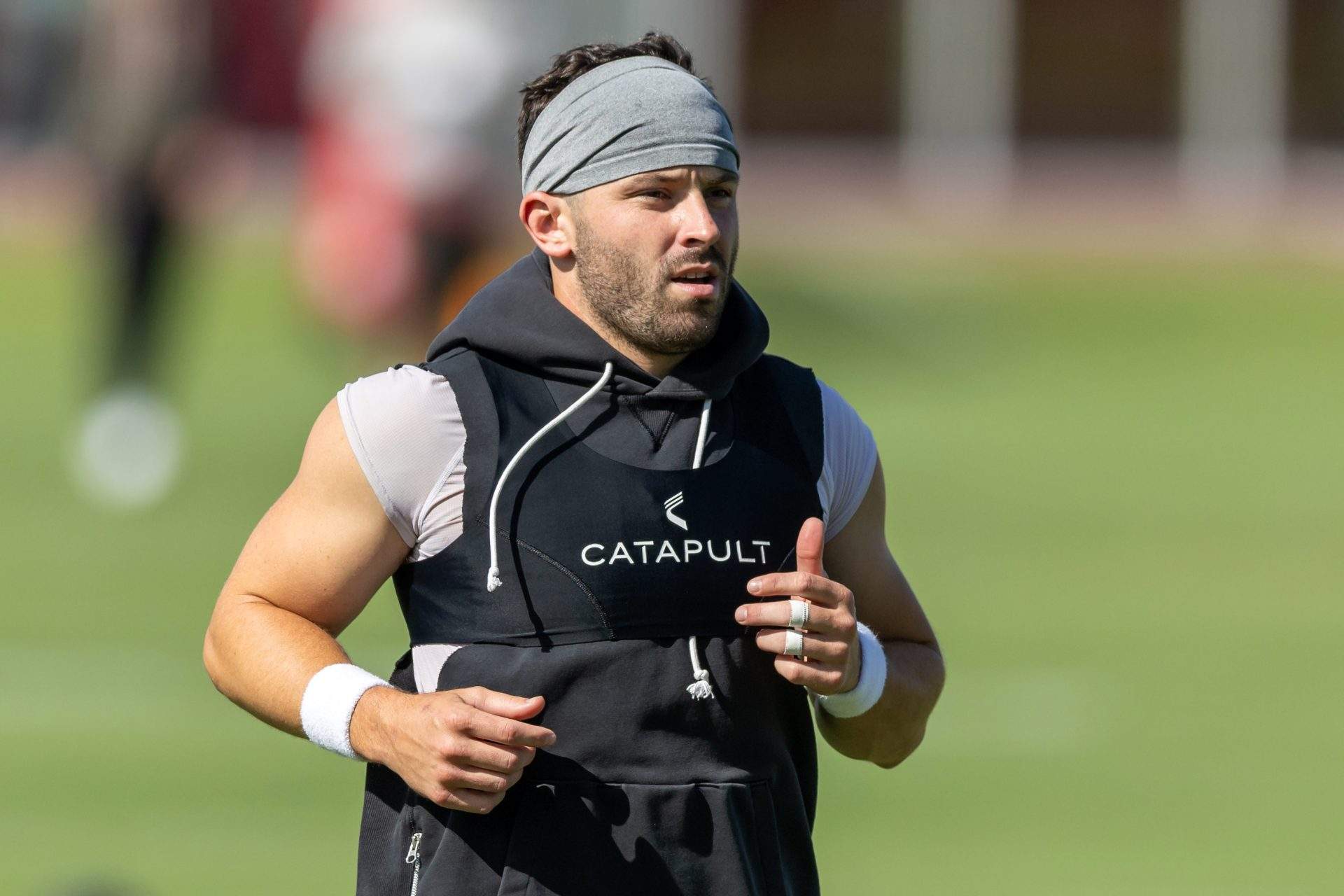 Bucs’ Baker Mayfield urged to stay patient on contract talks, experts say.