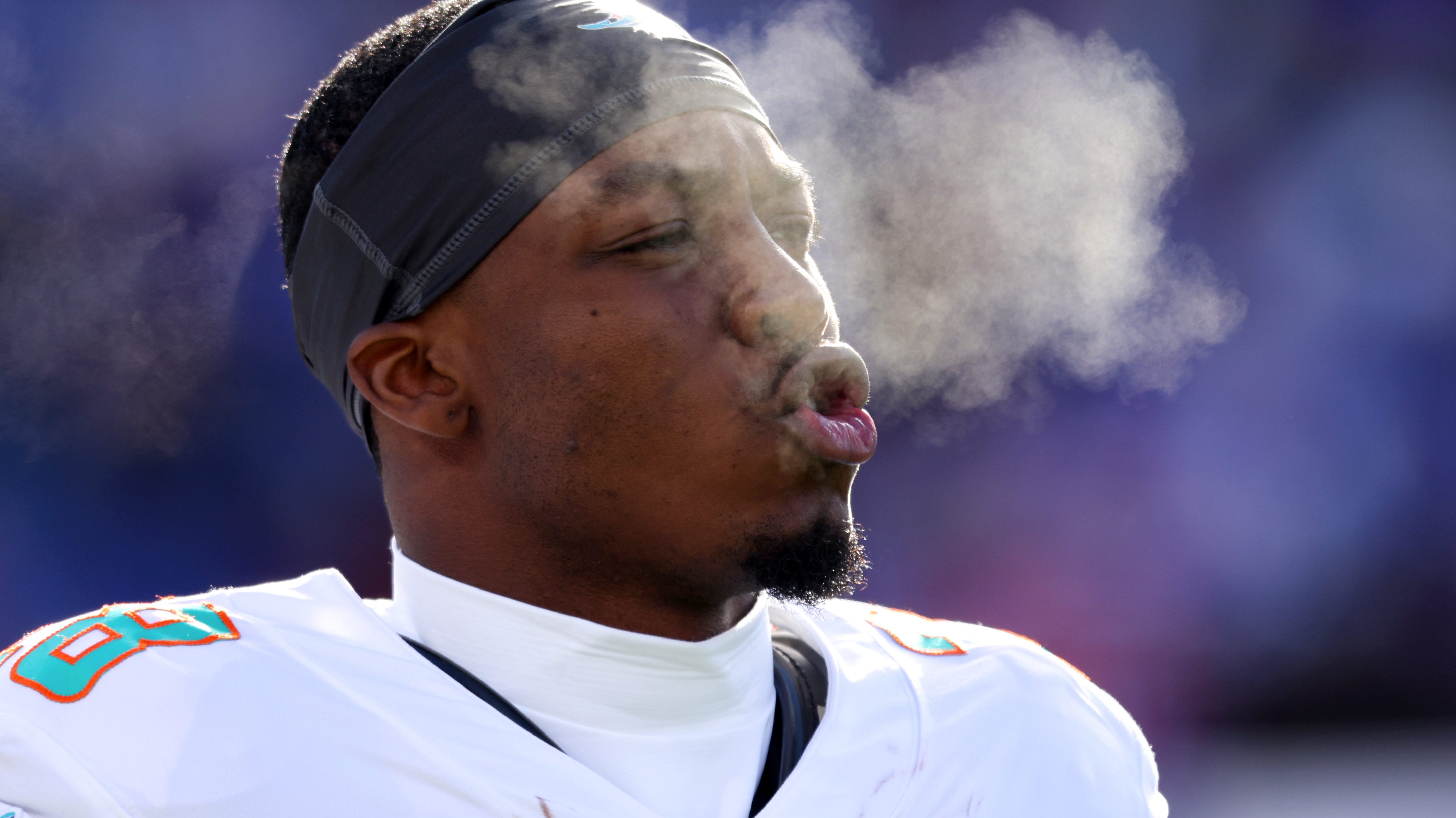 Chiefs Offseason Signing Not Guaranteed Roster Spot, Says Insider