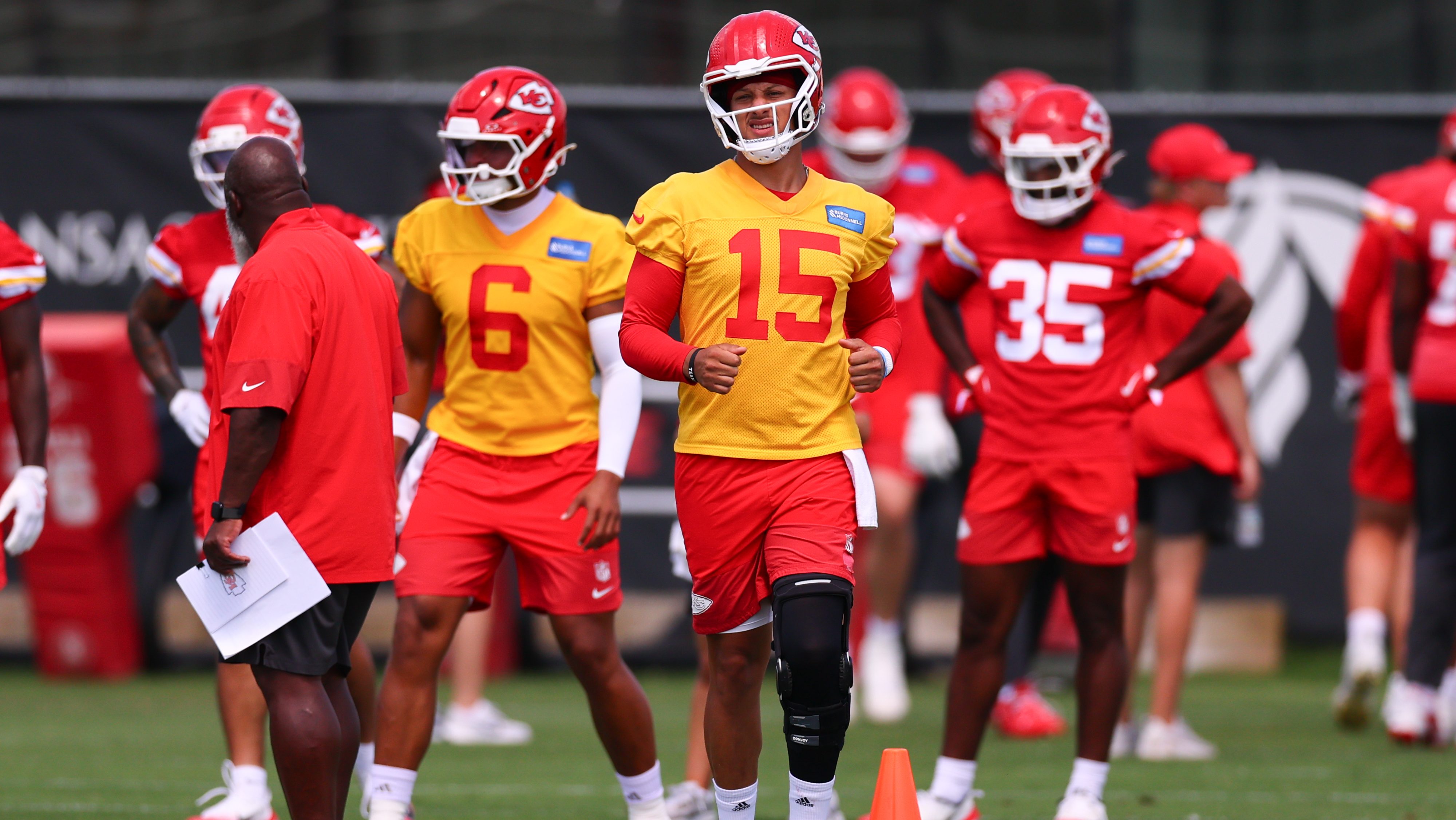 Patrick-Mahomes-e1783945488743.jpg?quality=65&strip=all