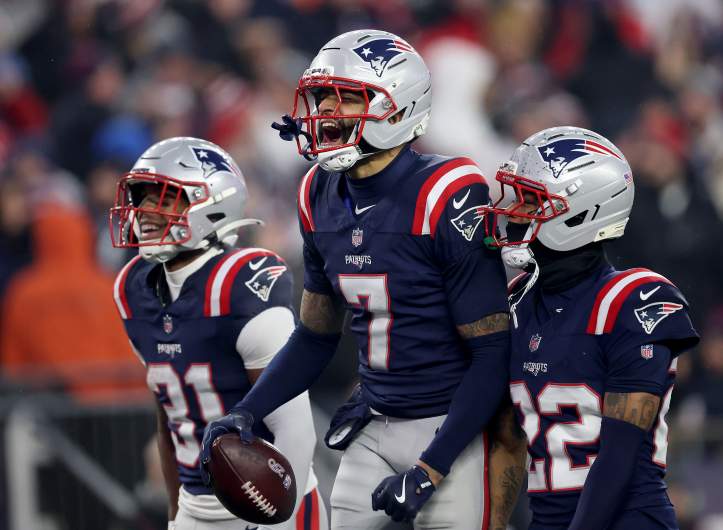 AFC Divisional Playoffs: Houston Texans v New England Patriots