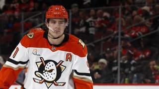 Flyers Acknowledge Failed Leo Carlsson Offer Sheet