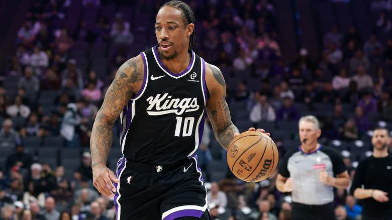 DeMar DeRozan #10 of the Sacramento Kings dribbles the ball