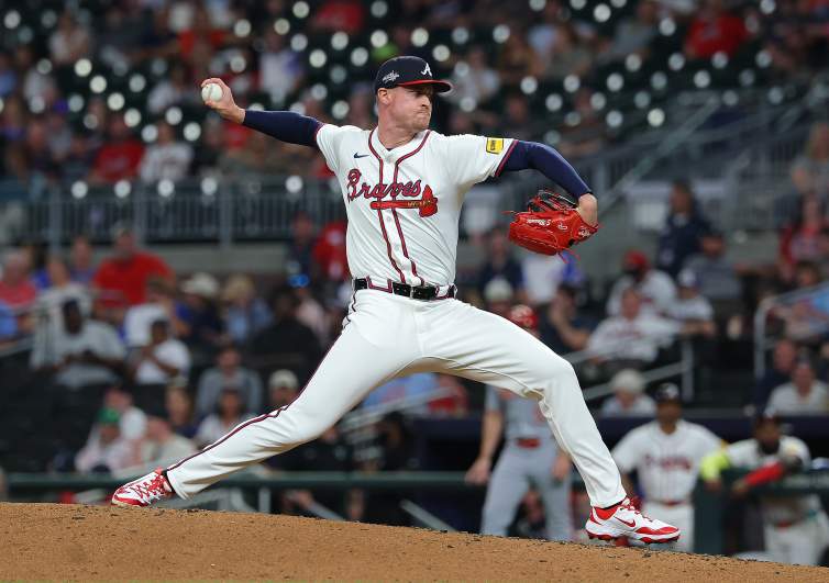 Cincinnati Reds v Atlanta Braves