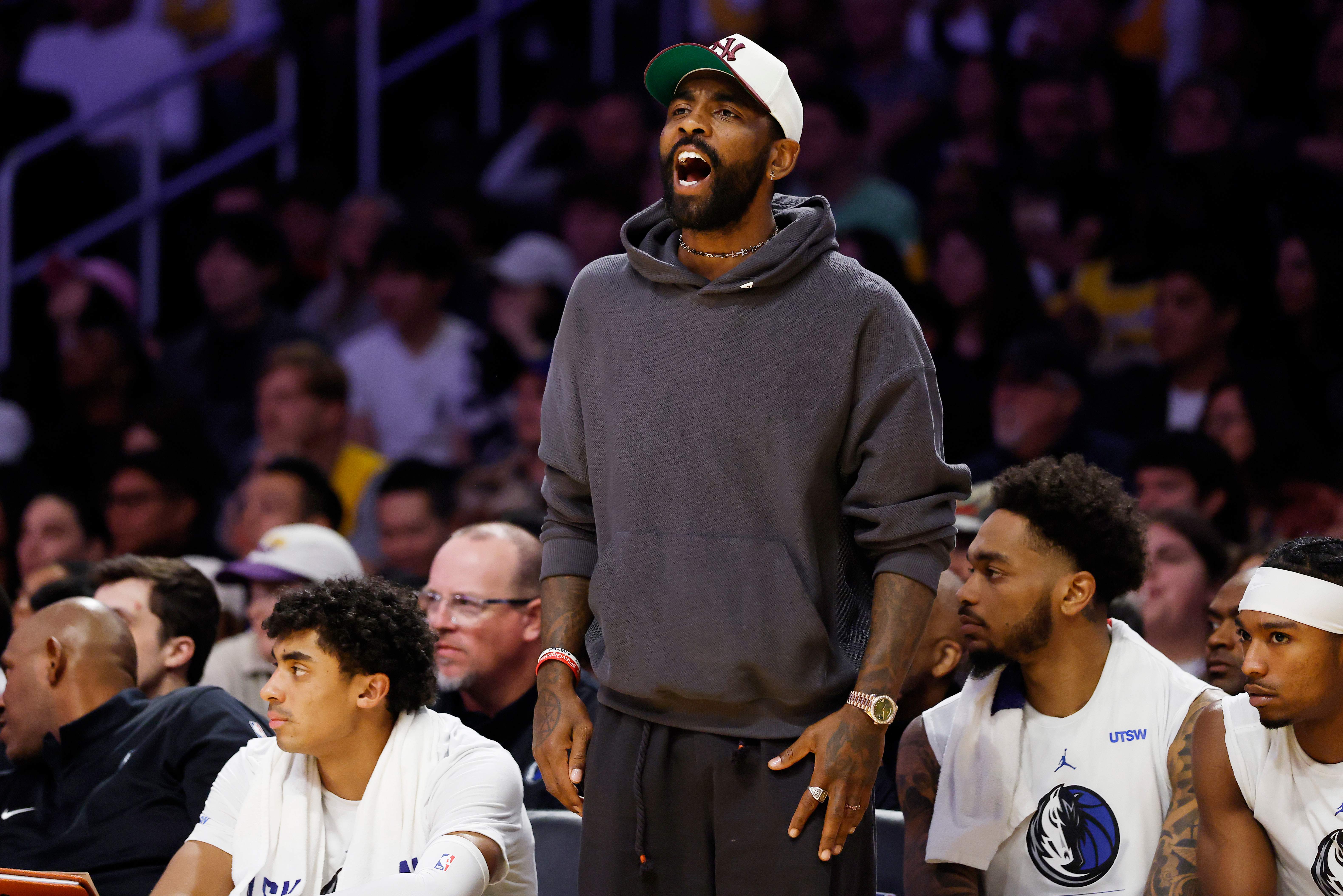 Dallas Mavericks v Los Angeles Lakers