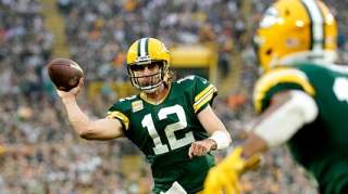 Steelers WR Gets Compared to Aaron Rodgers’ Former 54-TD Packers Weapon