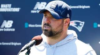 Patriots’ Emergency Replacement Called ‘Shocking Breakout Star’ Ahead of Training Camp