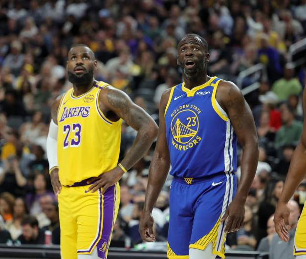 Golden State Warriors v Los Angeles Lakers