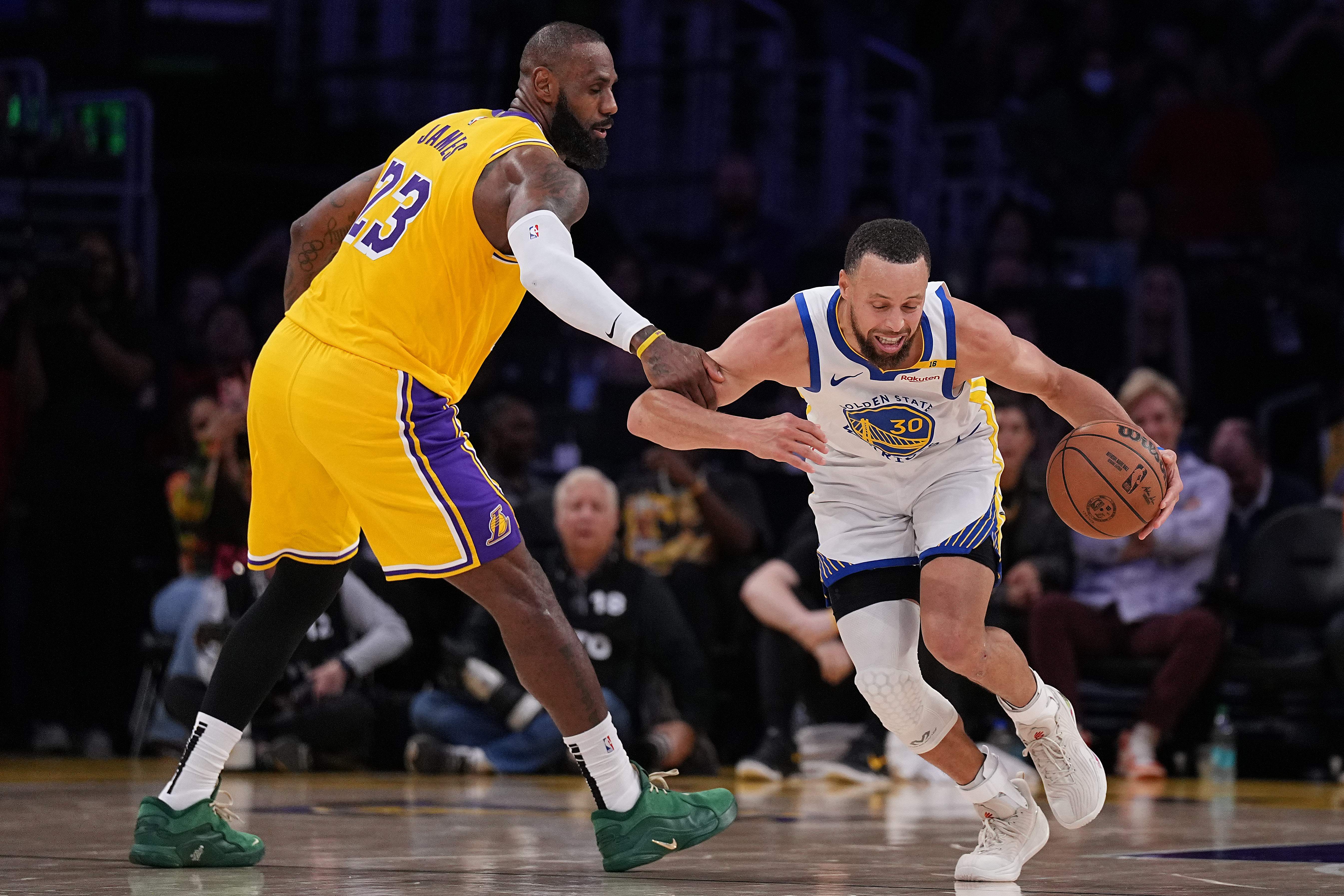 Golden State Warriors v Los Angeles Lakers