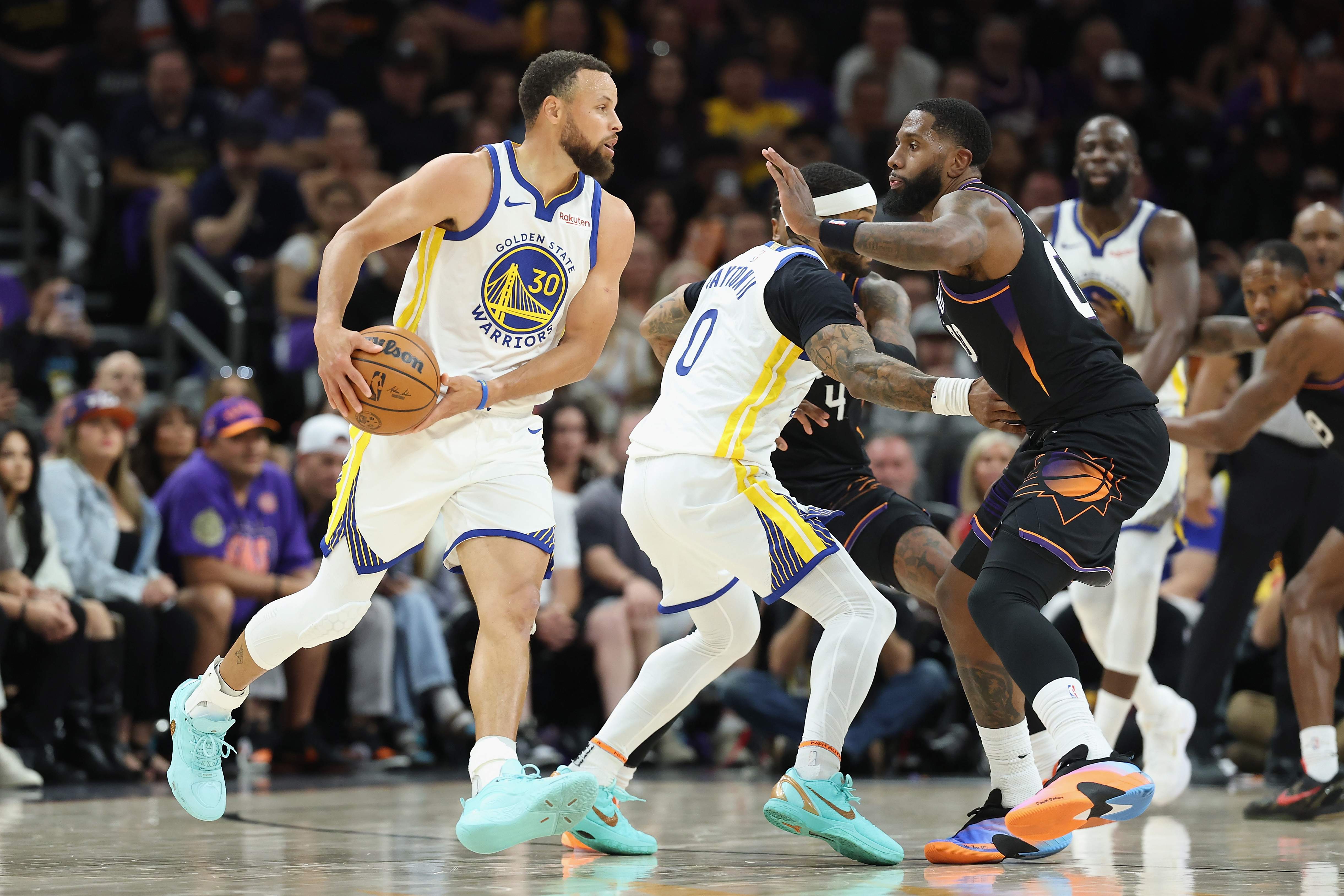 Golden State Warriors v Phoenix Suns - Play-In Tournament