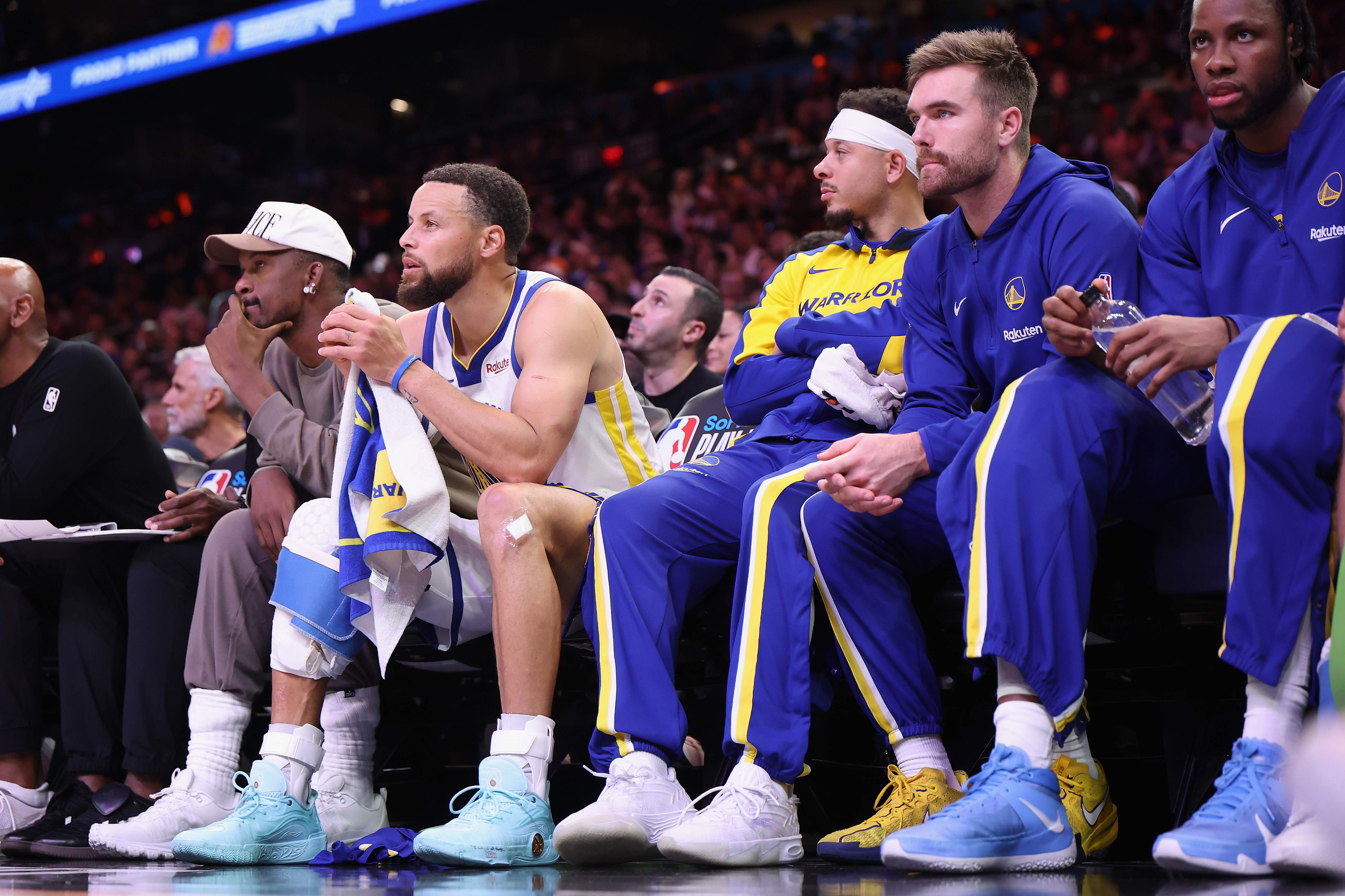 Golden State Warriors v Phoenix Suns - Play-In Tournament